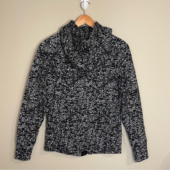 Lululemon Scuba Hoodie Zip Up Jacket IV in Iced Wave White Black / Black 6 - Picture 9 of 11